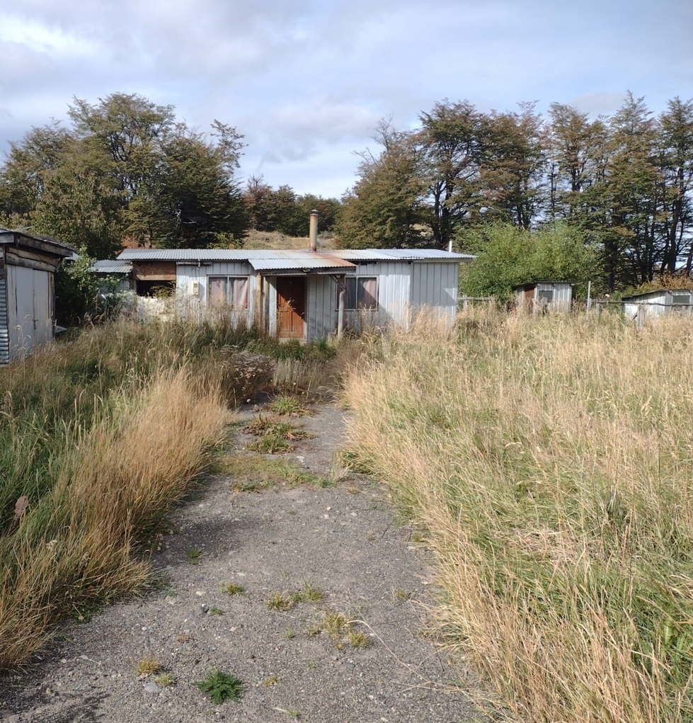 Parcela con casa Parcela con casa